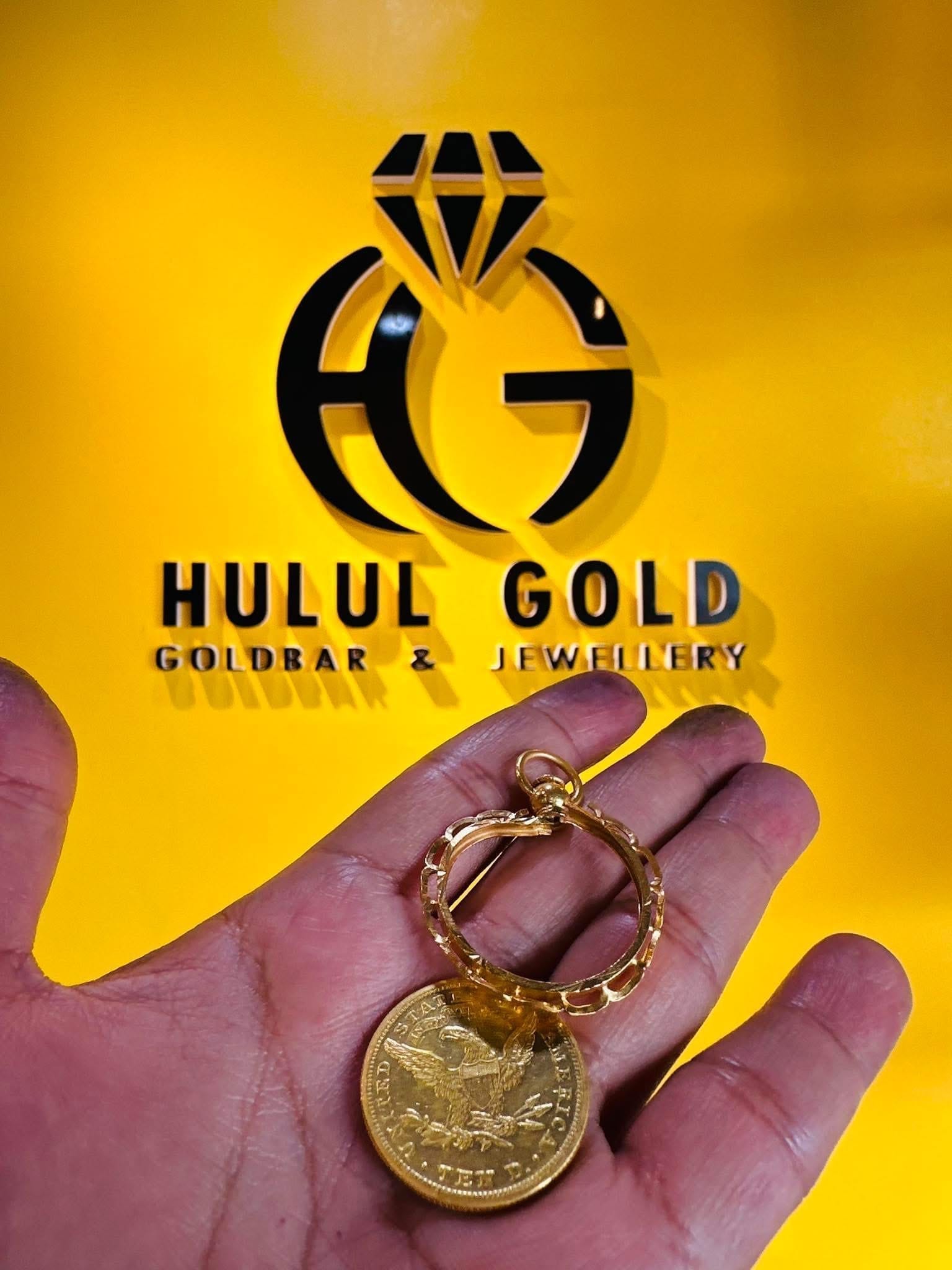 Koleksi emas Hulul Gold