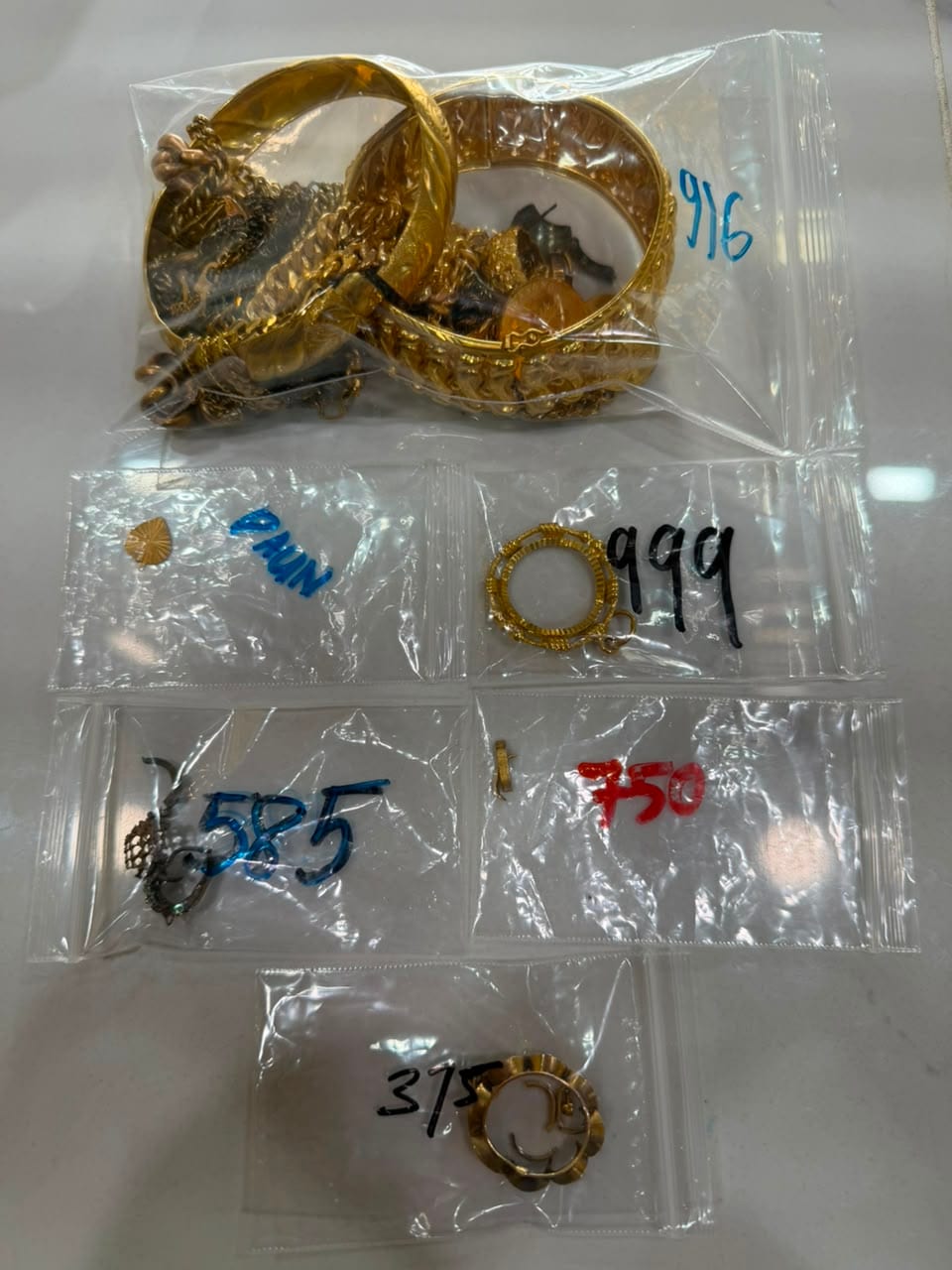 Produk emas mengikut mutu Hulul Gold